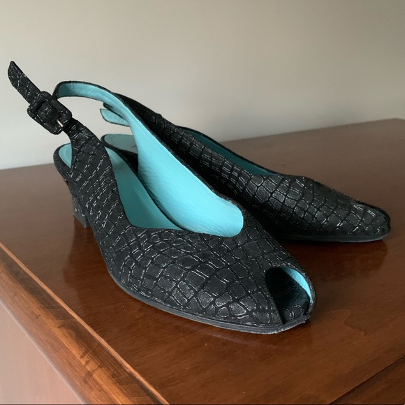 Thierry Rabotin Shoes - Thierry Rabotin Leather Peeptoe Pumps